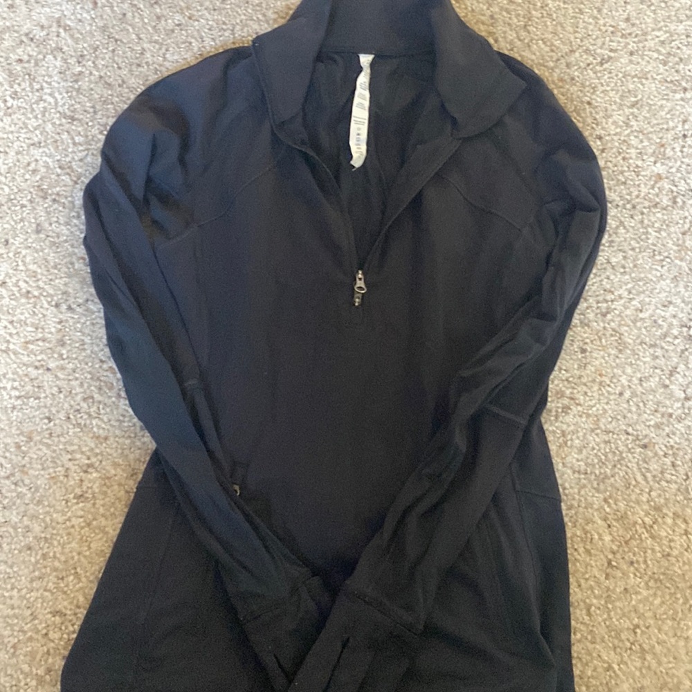 Black lululemon top